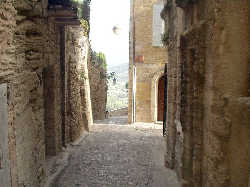 Les petites ruelles typiques de la Provence, ou l'on est à l'abri de la chaleur de l'été